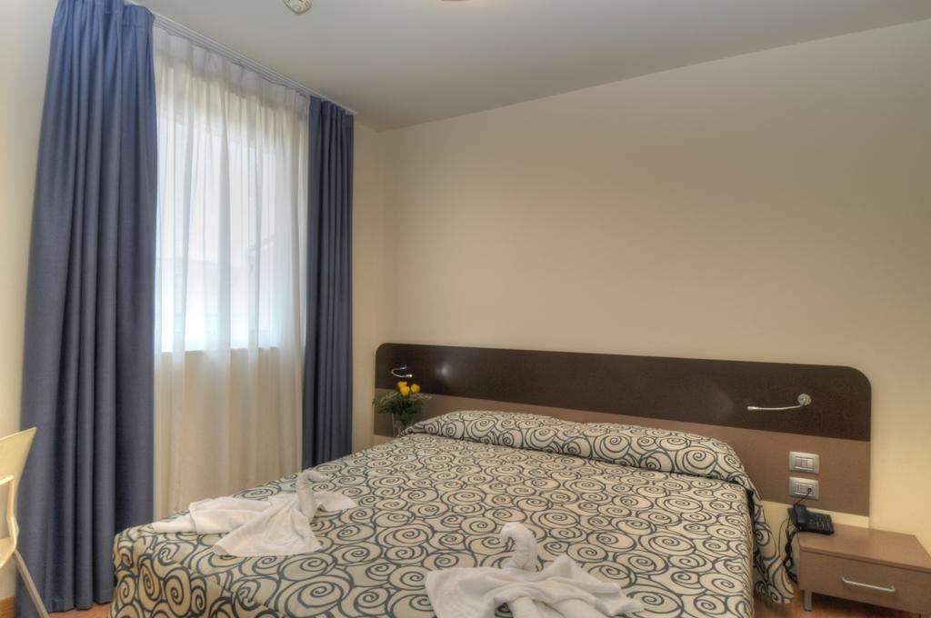 Hotel Pasha Lignano Sabbiadoro Luaran gambar