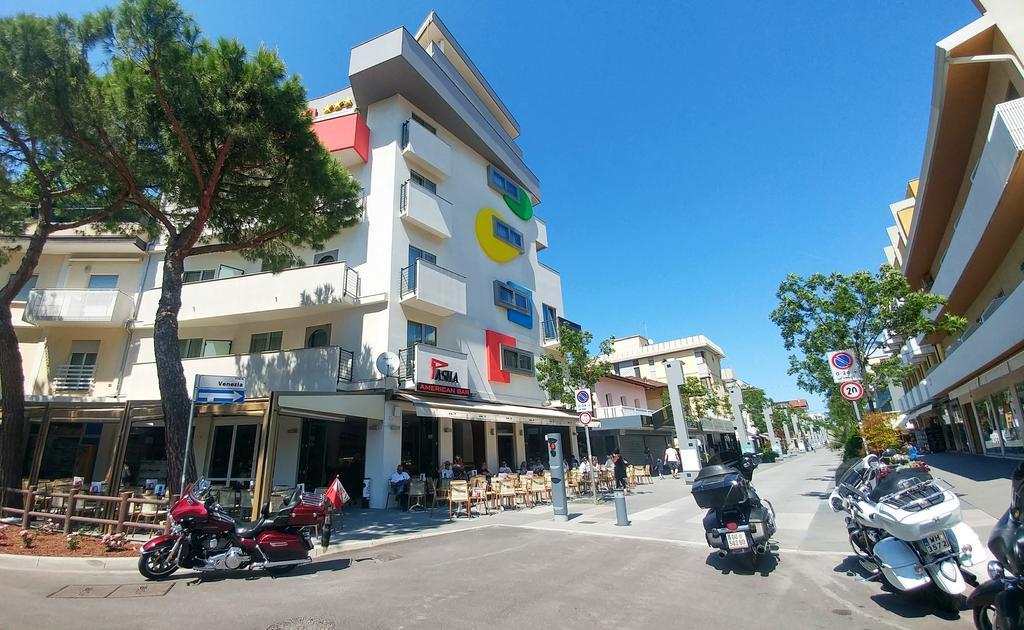 Hotel Pasha Lignano Sabbiadoro Luaran gambar
