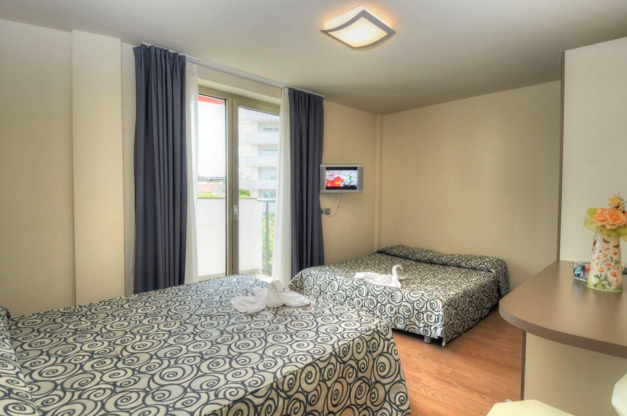 Hotel Pasha Lignano Sabbiadoro Luaran gambar