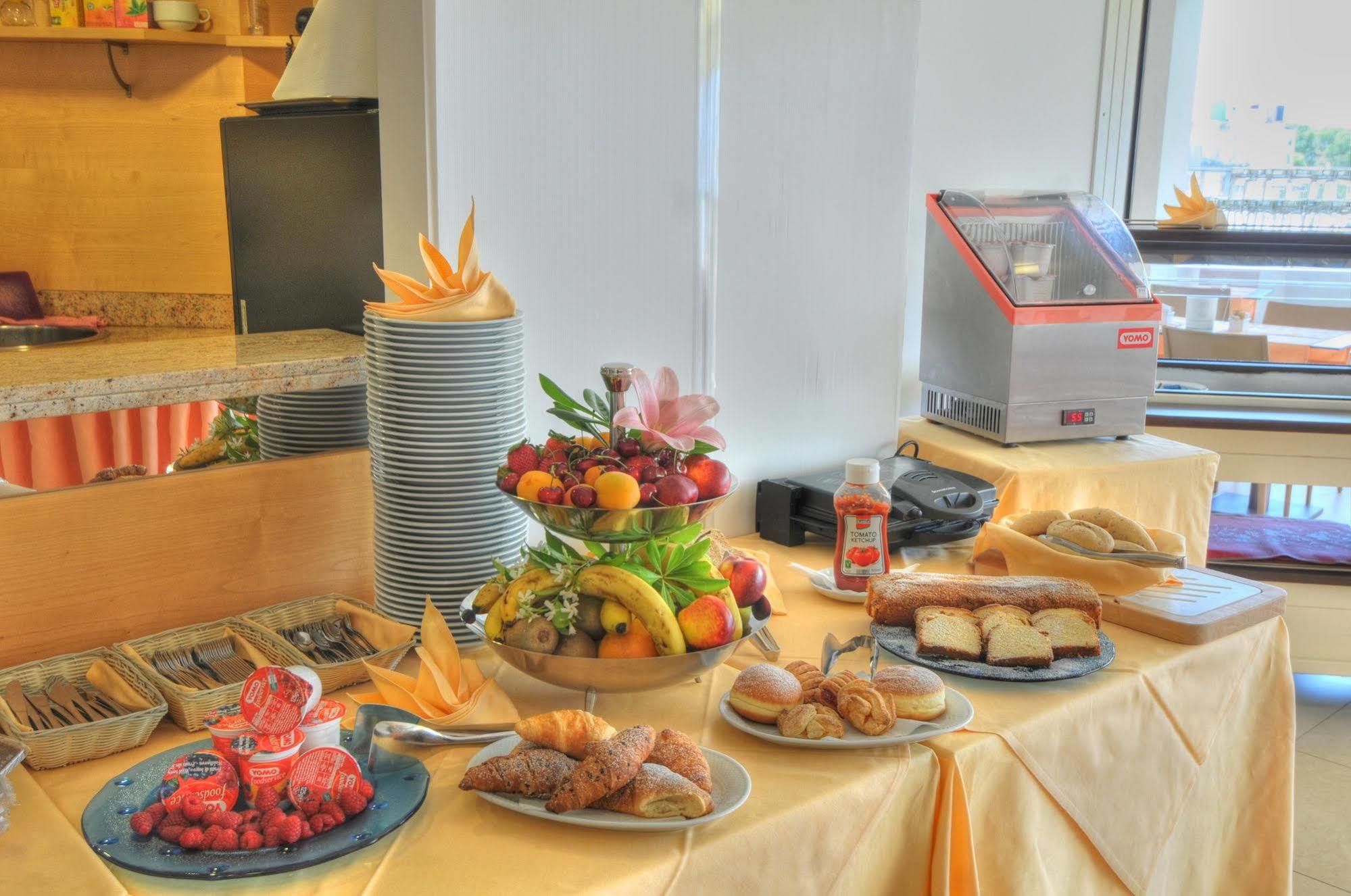 Hotel Pasha Lignano Sabbiadoro Luaran gambar