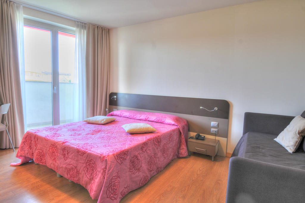 Hotel Pasha Lignano Sabbiadoro Luaran gambar